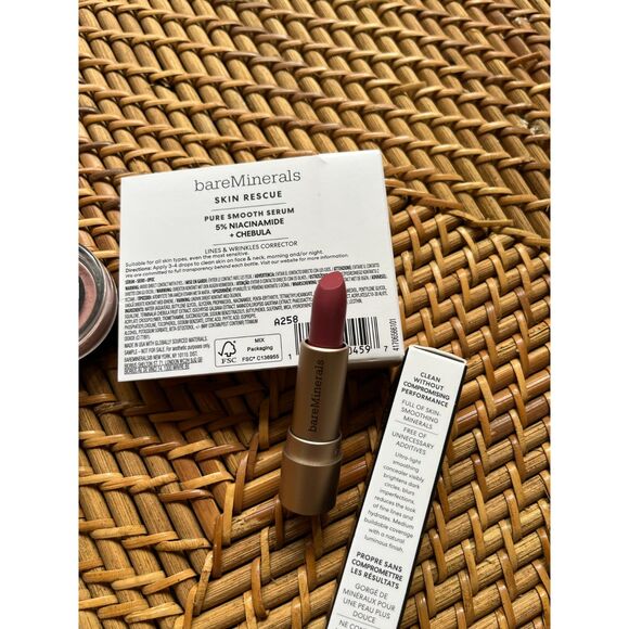 Bare Minerals Makeup Bundle - Picture 2 of 5